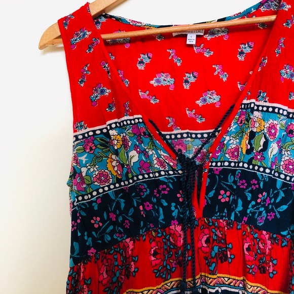 Really cute patterned sleeveless top - Picture 2 of 4